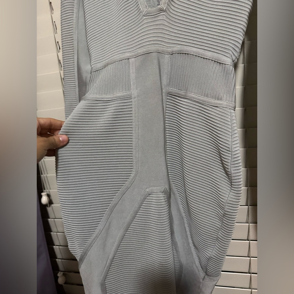 [L] A Caesar Bandage Dress - Picture 4 of 10